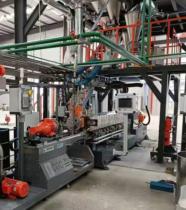 功能母粒專用三螺桿水下切生產線案例